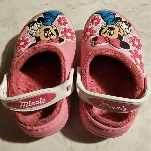 Disney Minnie Mouse Crocs - Picture 3 of 4